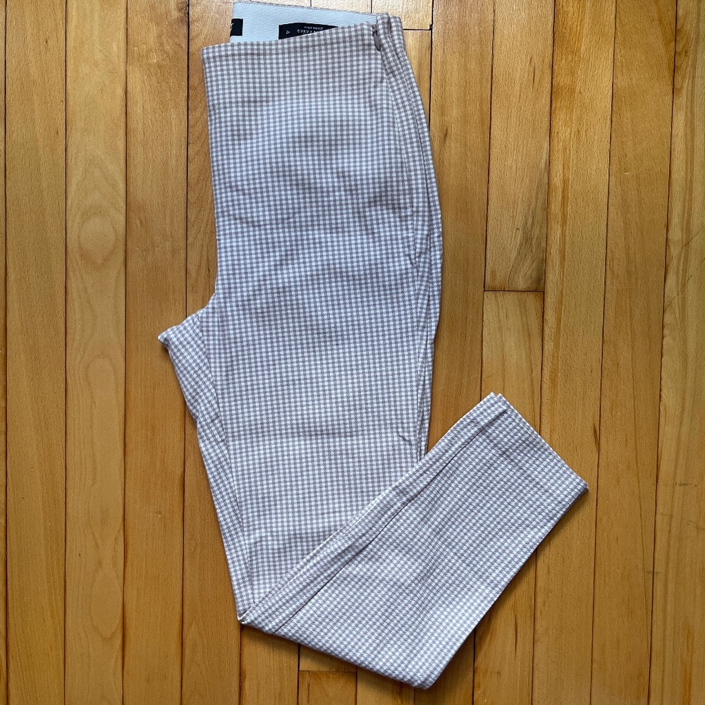 Neutral Pull On Pant- Curvy Fit